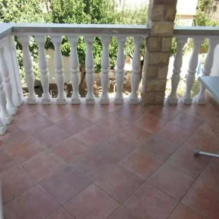 In Privlaka Mit Terrasse Und Grill Apartamento *